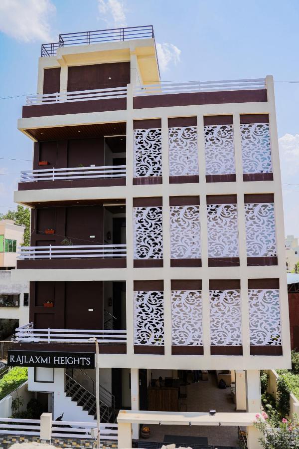 The Browns Hotel Nagpur Exterior photo